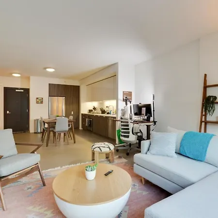 Прекрасен Апартамент В Центъра На Града Bed & Breakfast *