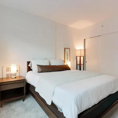 Bed & Breakfast Прекрасен Апартамент В Центъра На Града